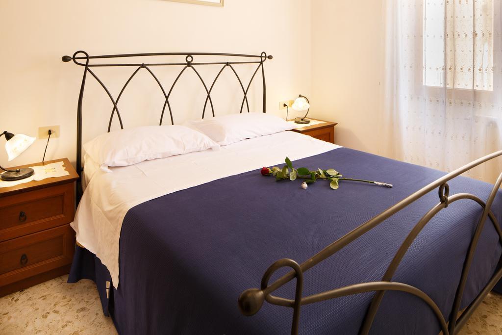 Casa Nonna Netta Apartment ซอร์เรนโต ภายนอก รูปภาพ